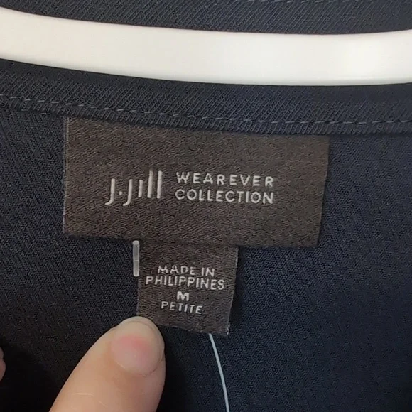 J. Jill Wearever Collection Navy Button-Up Shirt Jacky with Belt - Picture 3 of 9